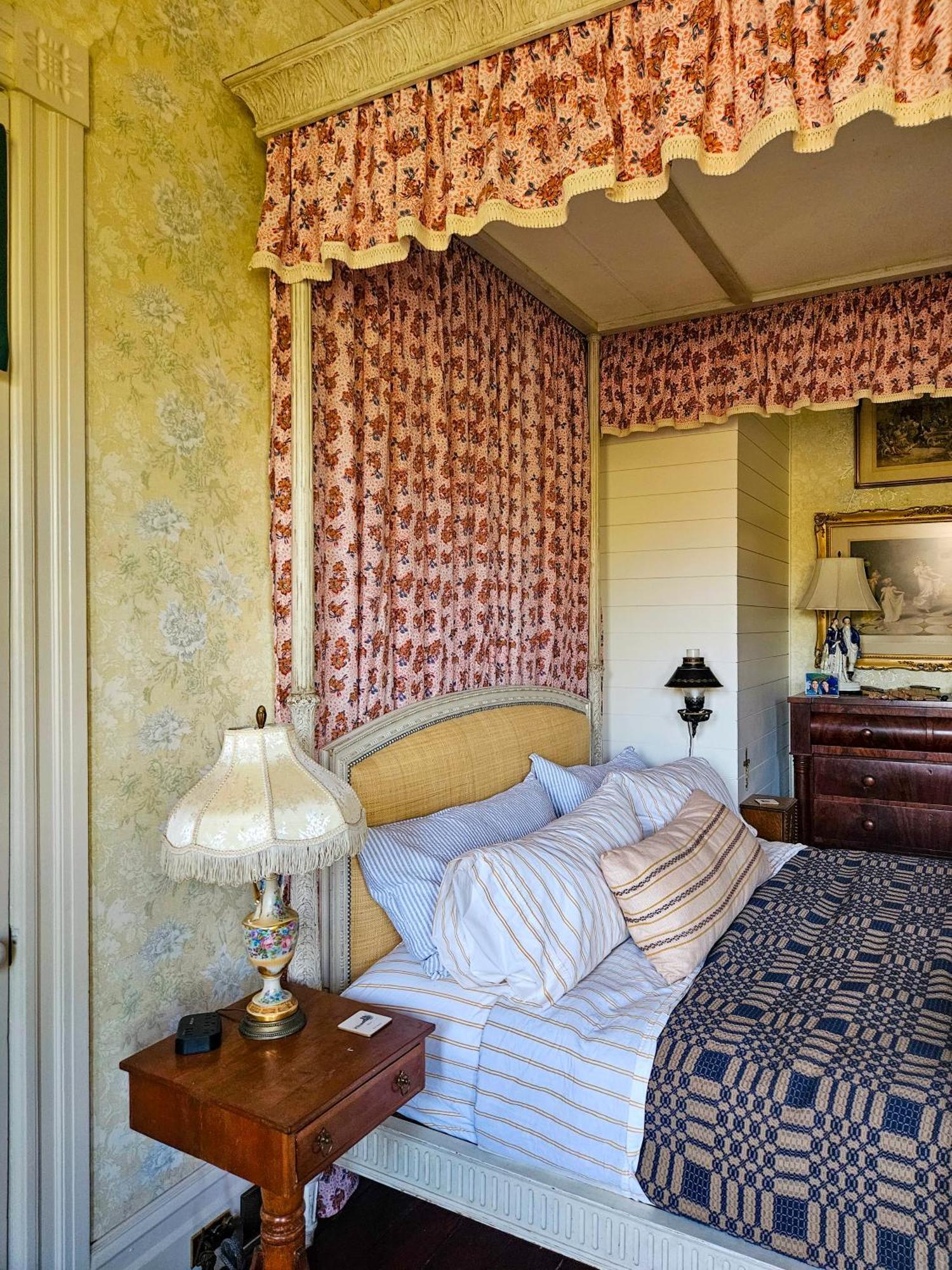 The Jd Hyde Historic Inn Визалия Экстерьер фото