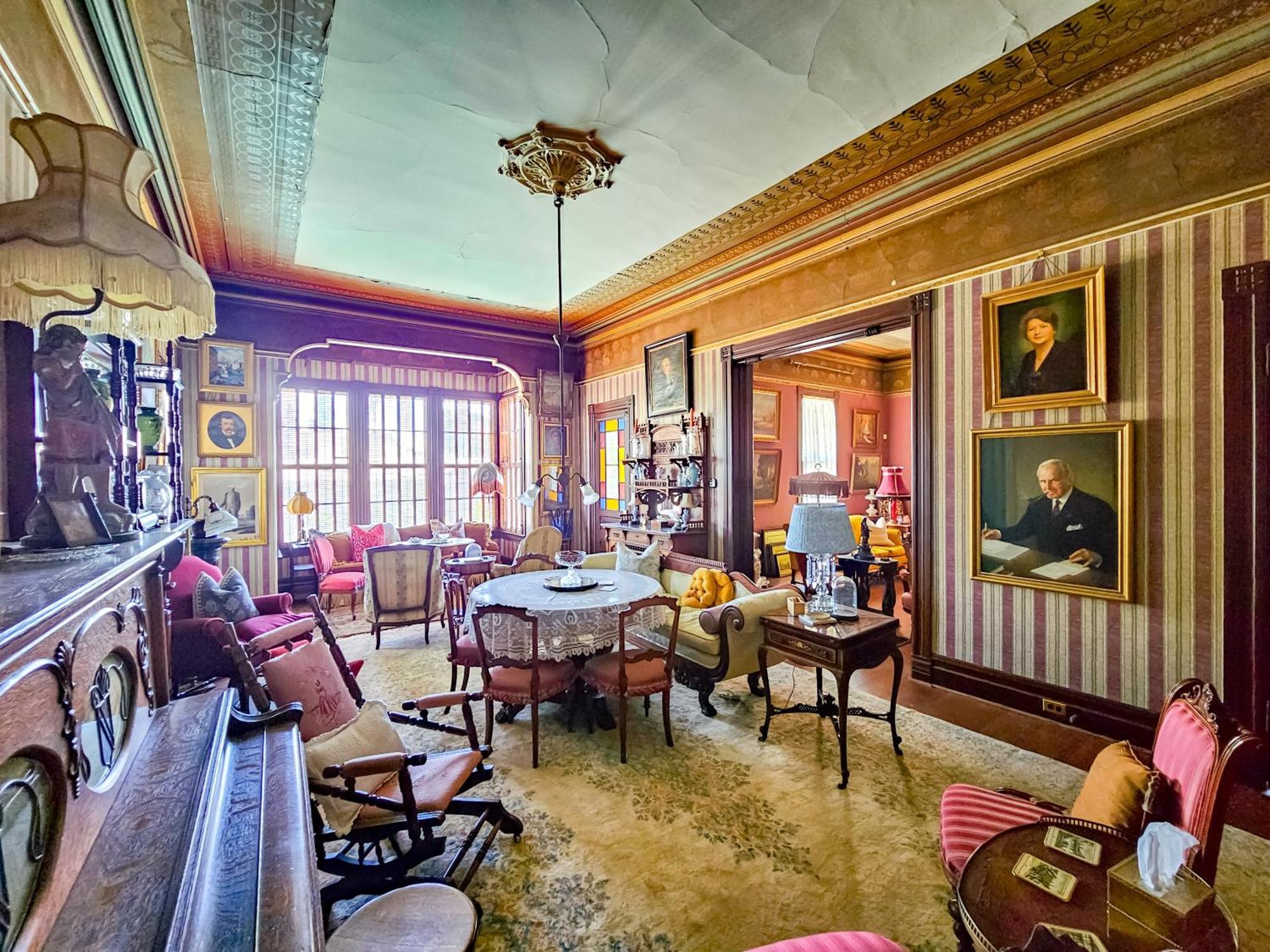 The Jd Hyde Historic Inn Визалия Экстерьер фото