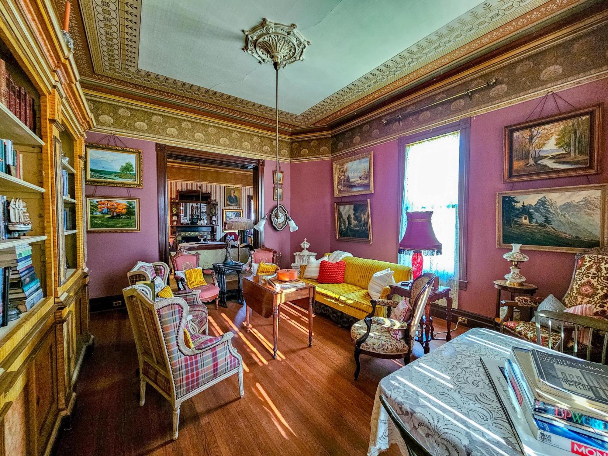 The Jd Hyde Historic Inn Визалия Экстерьер фото