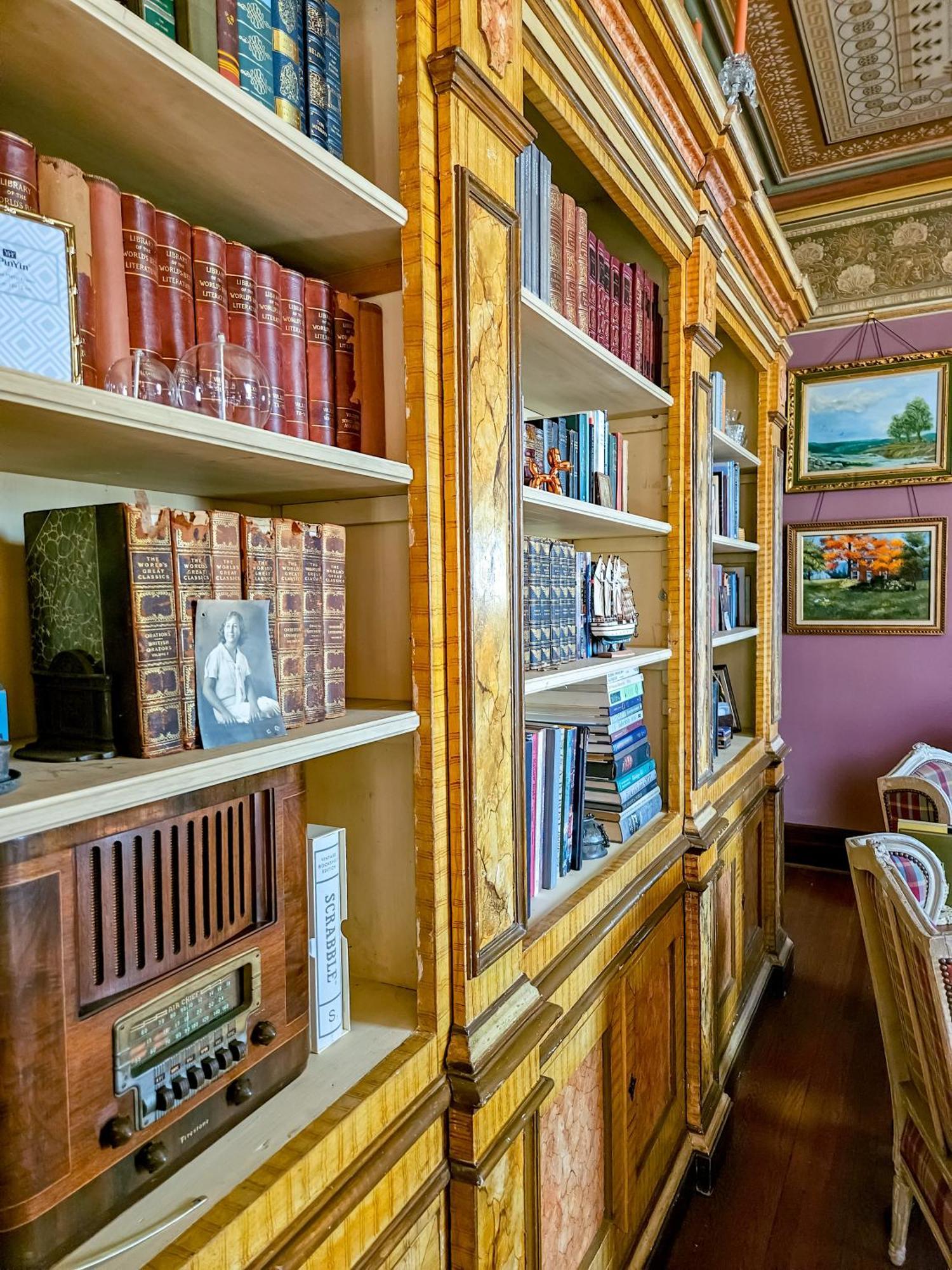 The Jd Hyde Historic Inn Визалия Экстерьер фото