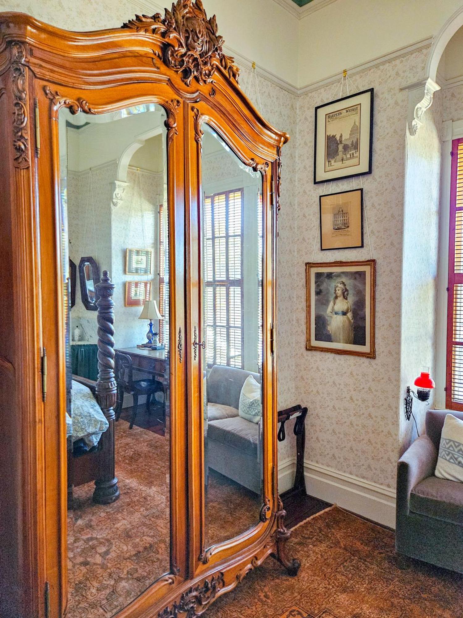 The Jd Hyde Historic Inn Визалия Экстерьер фото