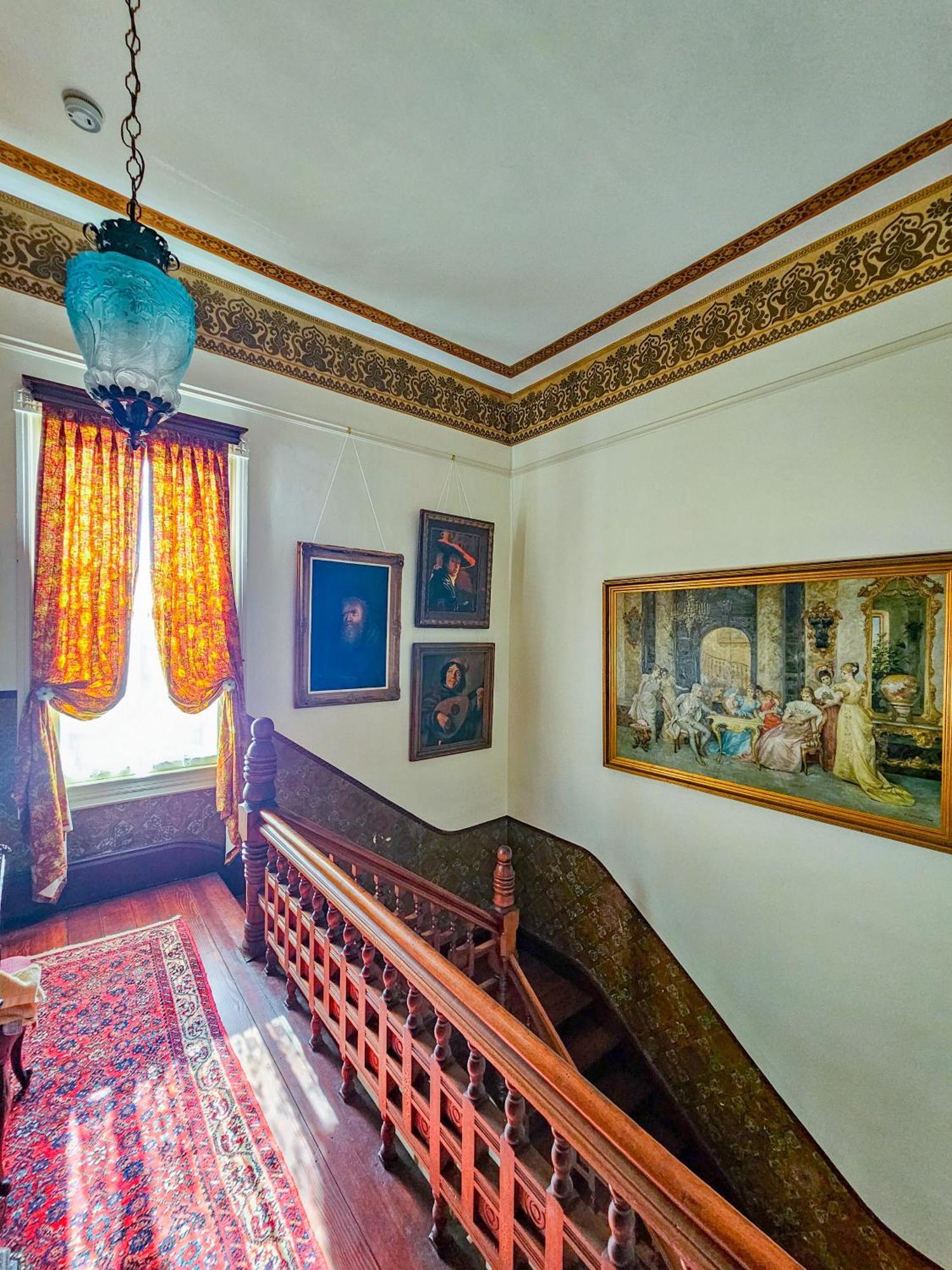The Jd Hyde Historic Inn Визалия Экстерьер фото